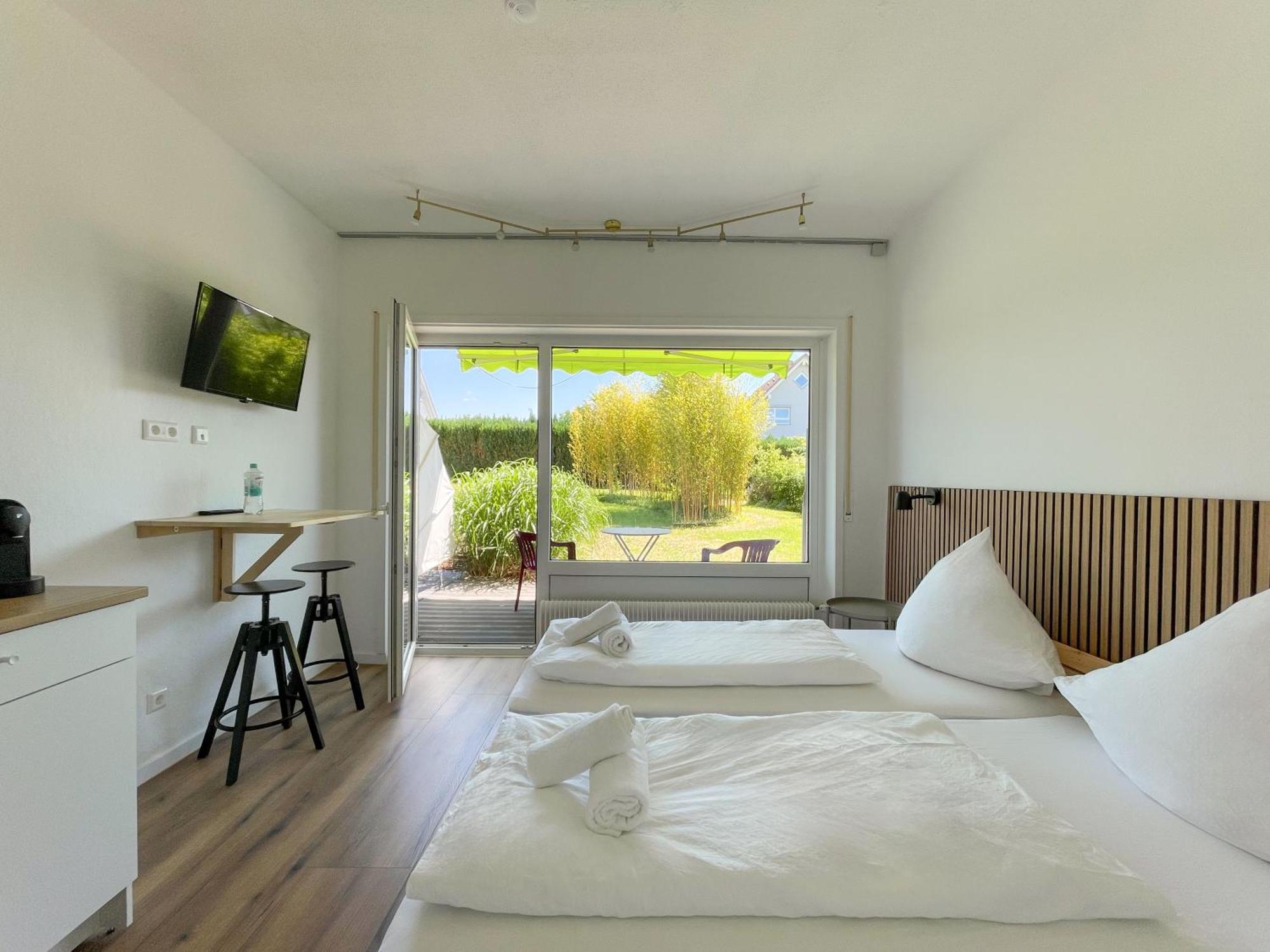 Moderne Apartments - Hotel Buchberg Bermatingen エクステリア 写真